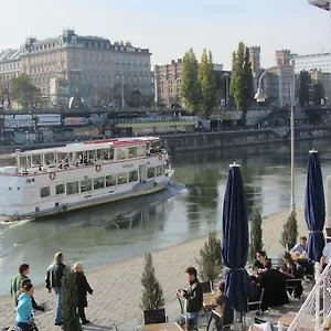 Wohnen Im Herzen Von At The Waterfront Apartamento Viena